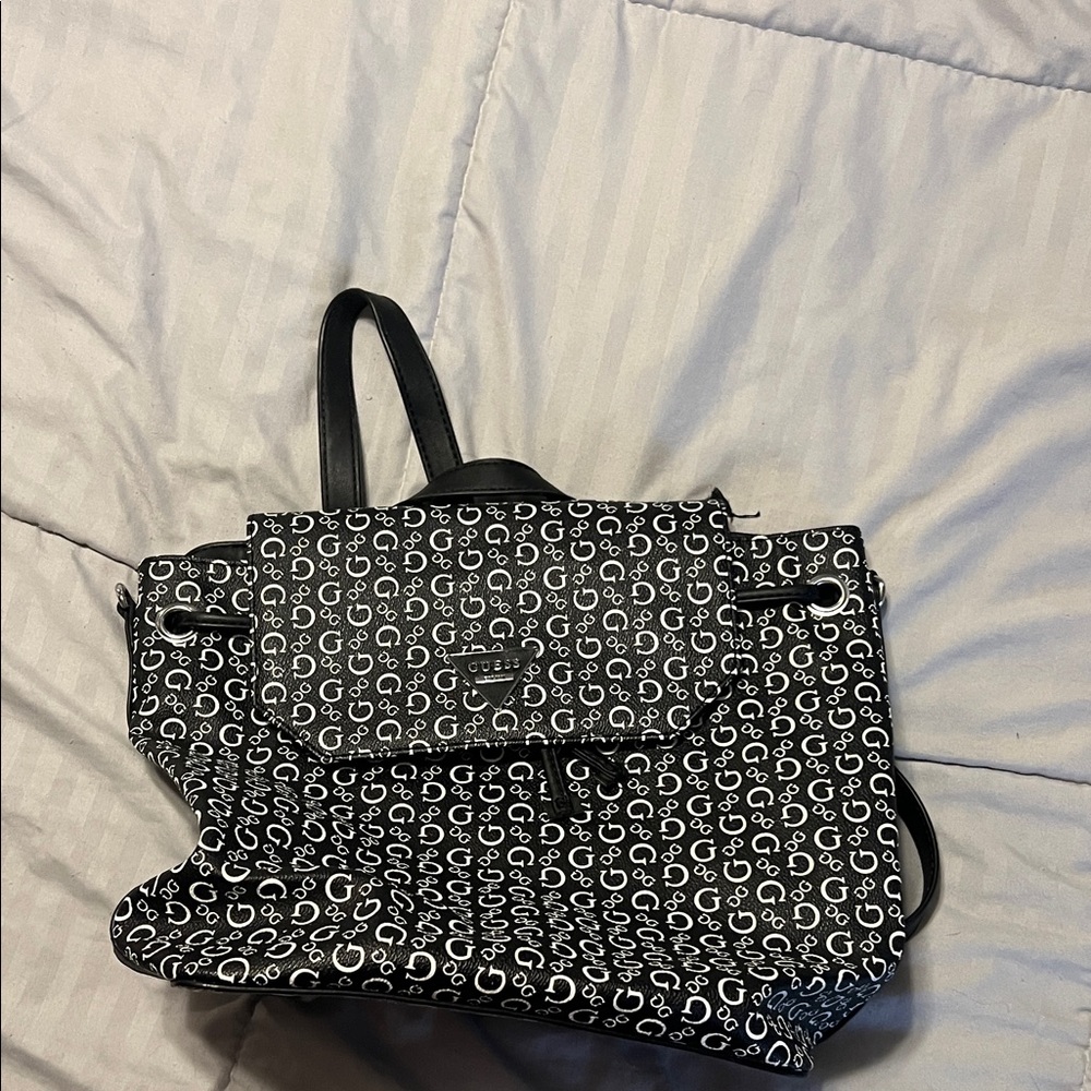 Guess Black and White Patterned Tote Bag